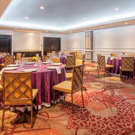 Hotel Crowne Plaza Panama By Ihg Exterior foto