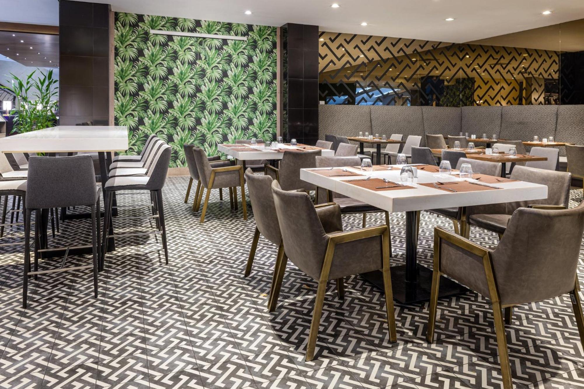 Hotel Crowne Plaza Panama By Ihg Exterior foto